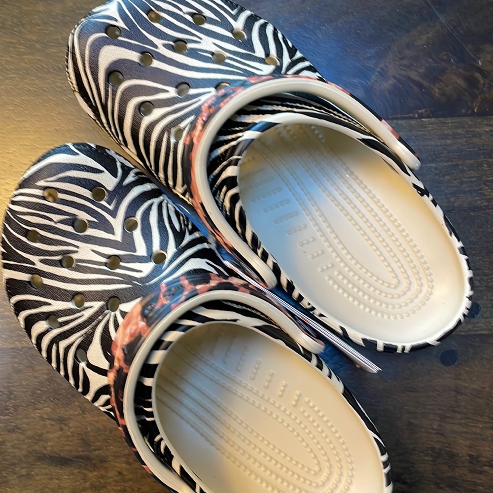 Crocs classic animal remix clogs